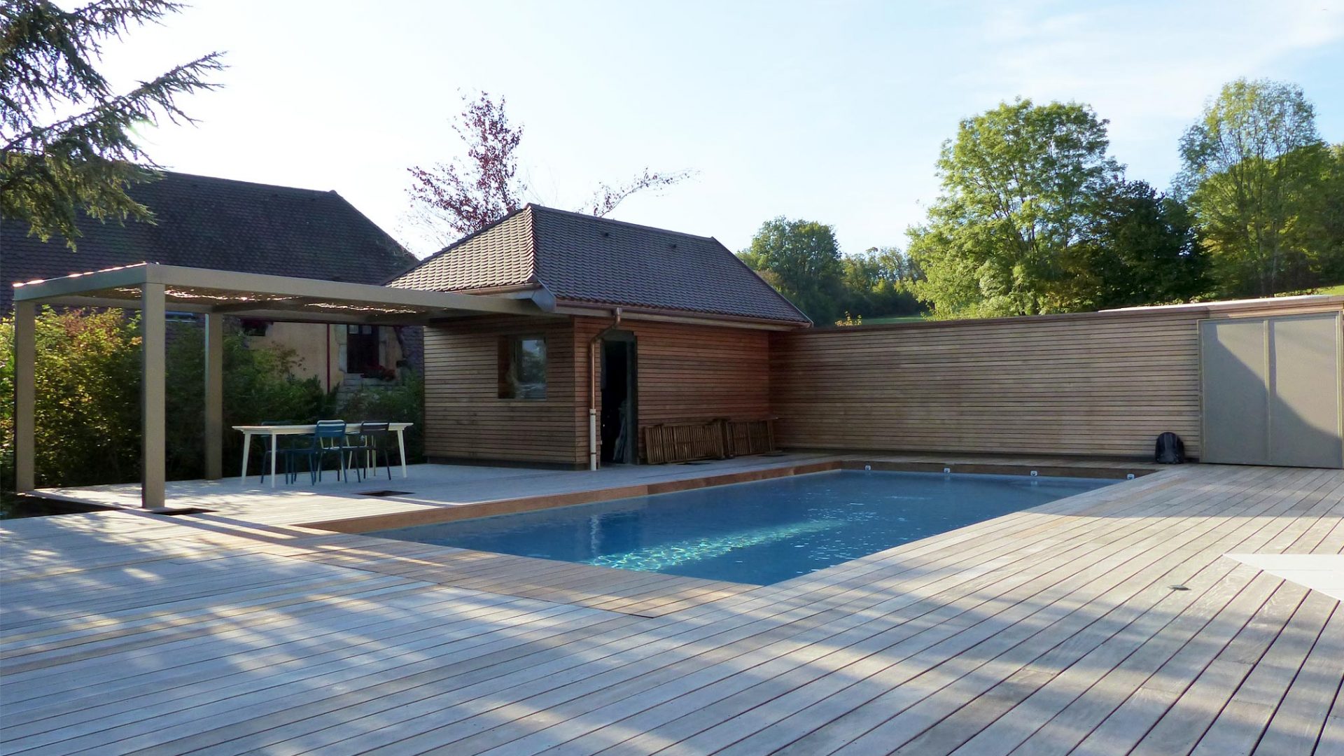 Pool-house-et-piscine